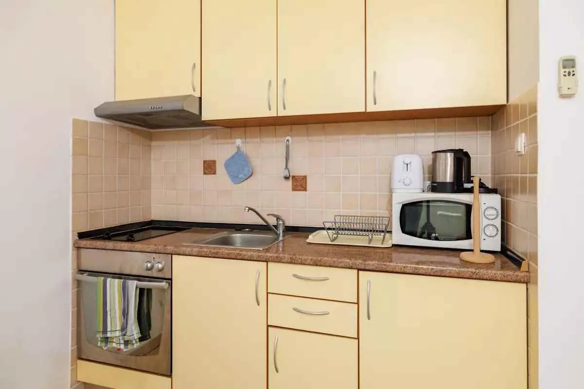 Apartment In Dramalj 51202