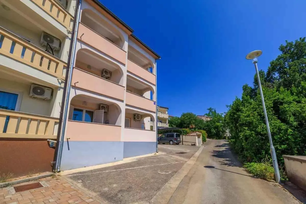 Apartment In Dramalj 51202 Croatia